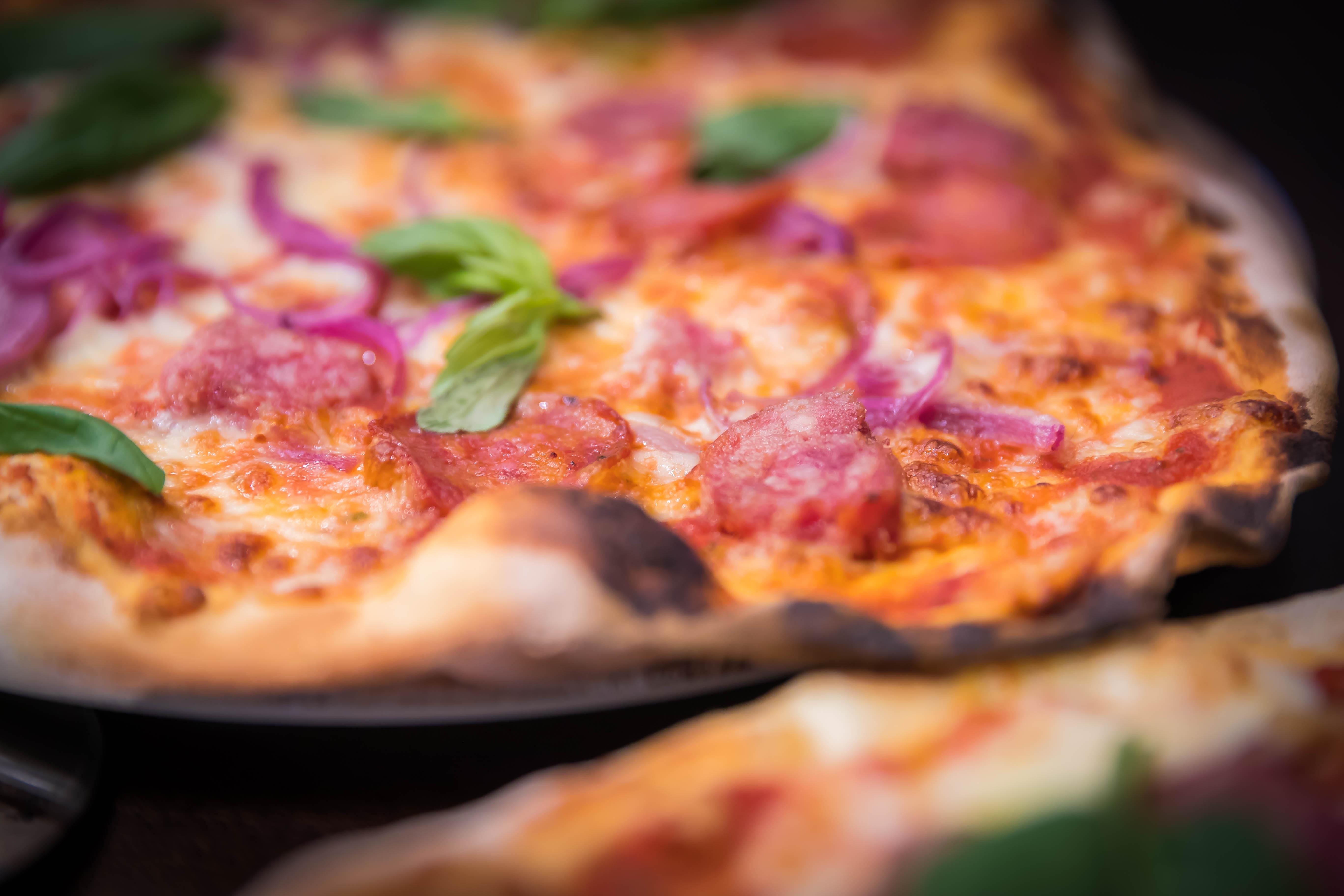 Clayton Hotel Dublin Airport Coolock Bagian luar foto A pizza with bacon, onion, and red onion