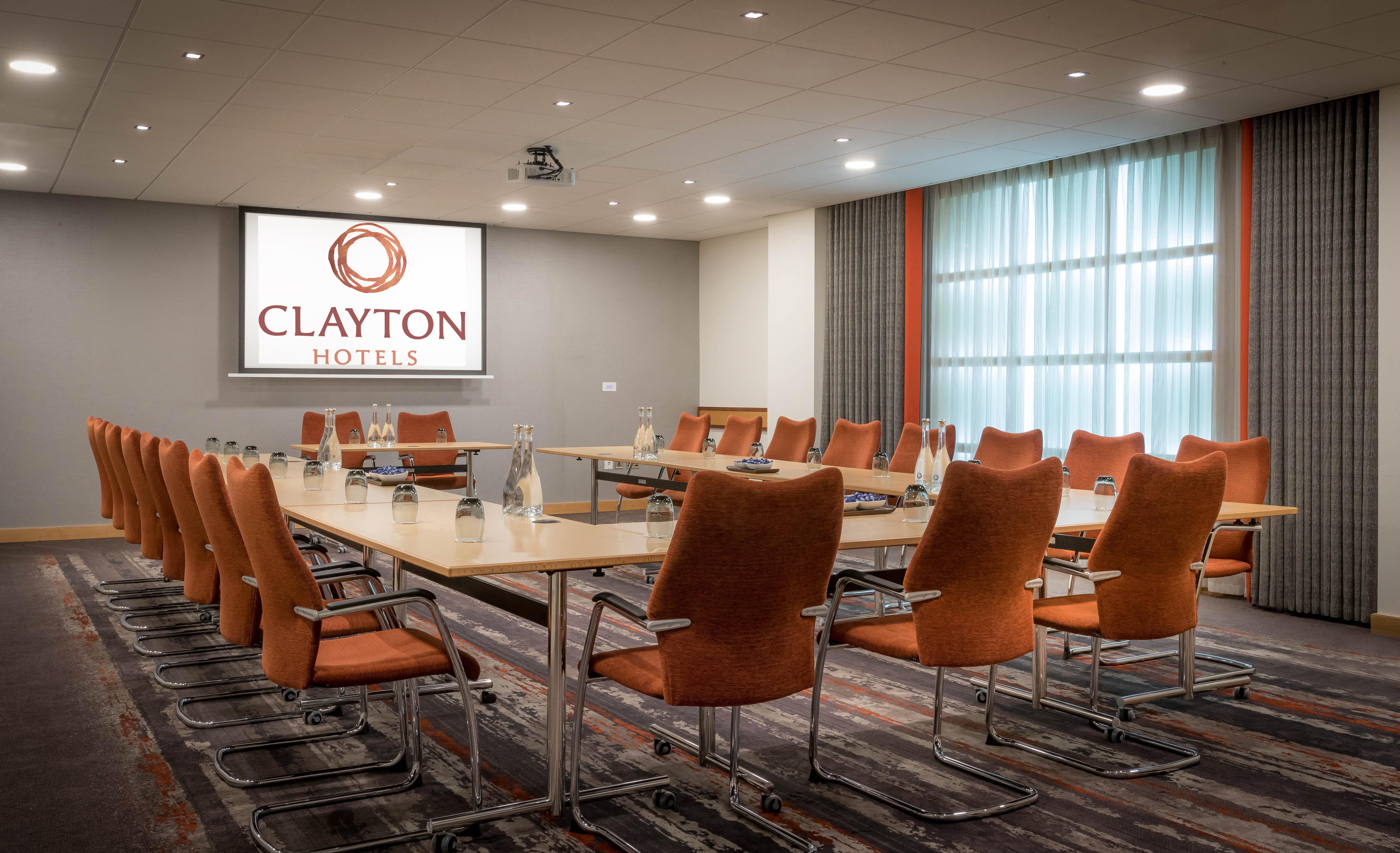 Clayton Hotel Dublin Airport Coolock Bagian luar foto Meeting room at Clayton Hotel, Dublin