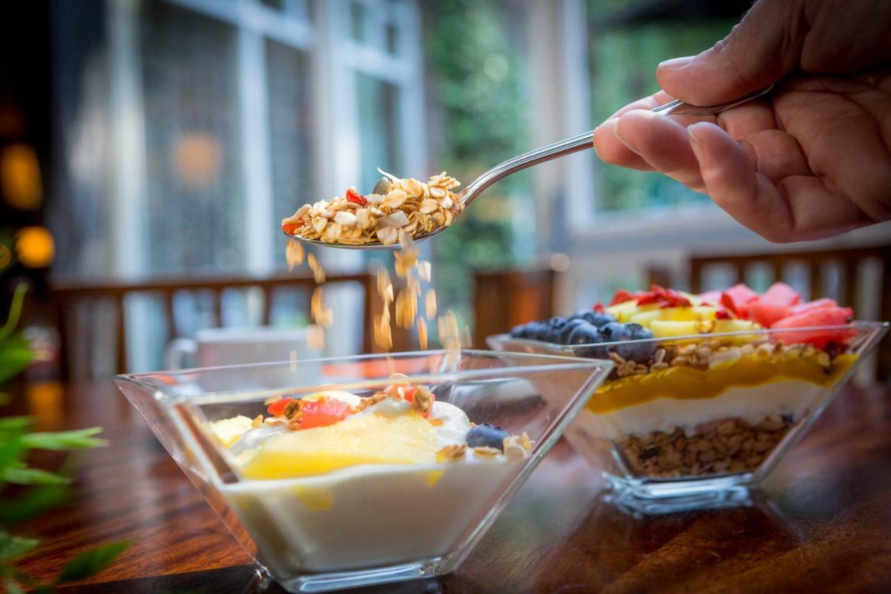 Clayton Hotel Dublin Airport Coolock Bagian luar foto Granola cereal with yogurt and fresh fruit